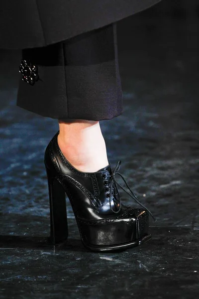 Look 19